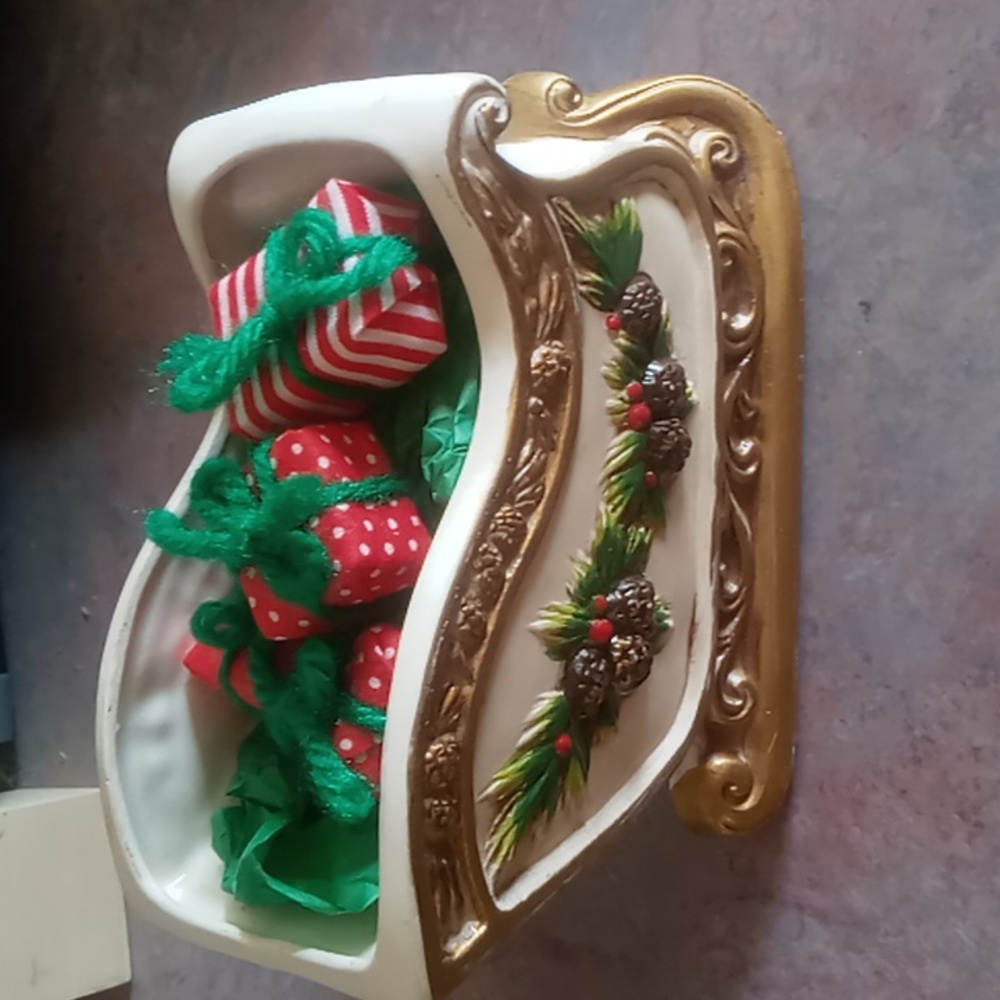 Napcoware Christmas sleigh